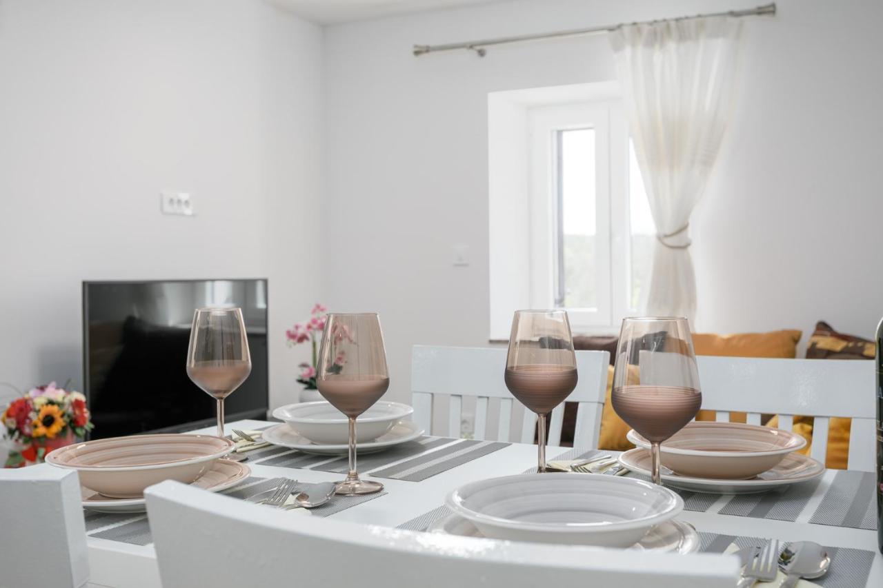 Apartment Ivana Malinska Ngoại thất bức ảnh